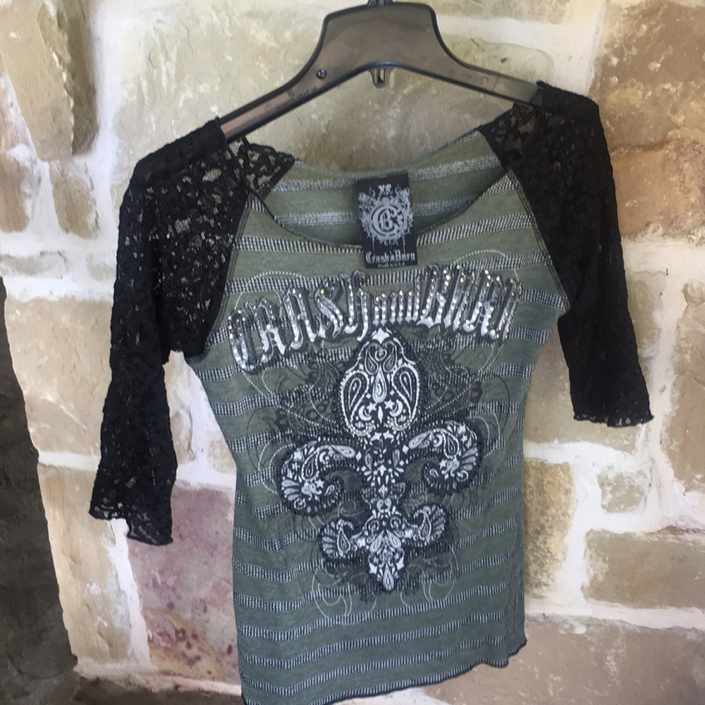 Crash and burn three-quarter link sleeve T-shirt